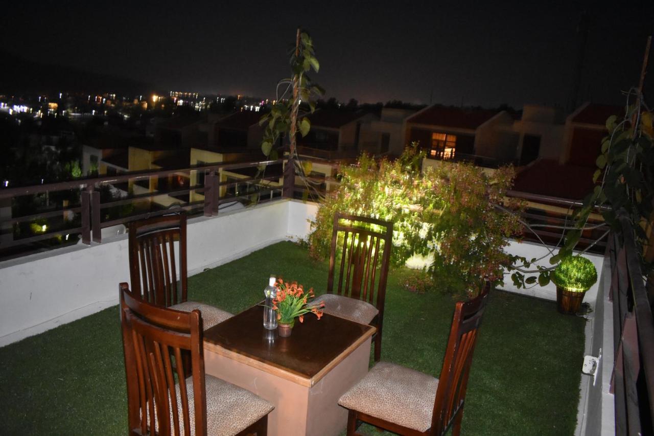The See Some Bed & Breakfast Rishikesh Exterior photo