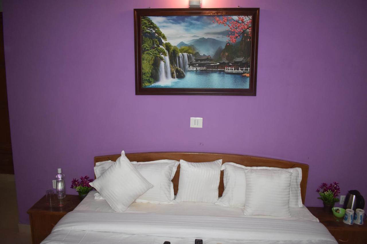 The See Some Bed & Breakfast Rishikesh Exterior photo